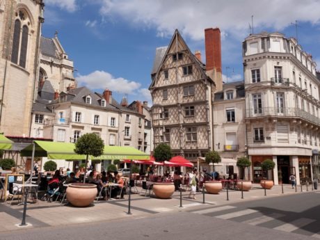 Place sainte croix